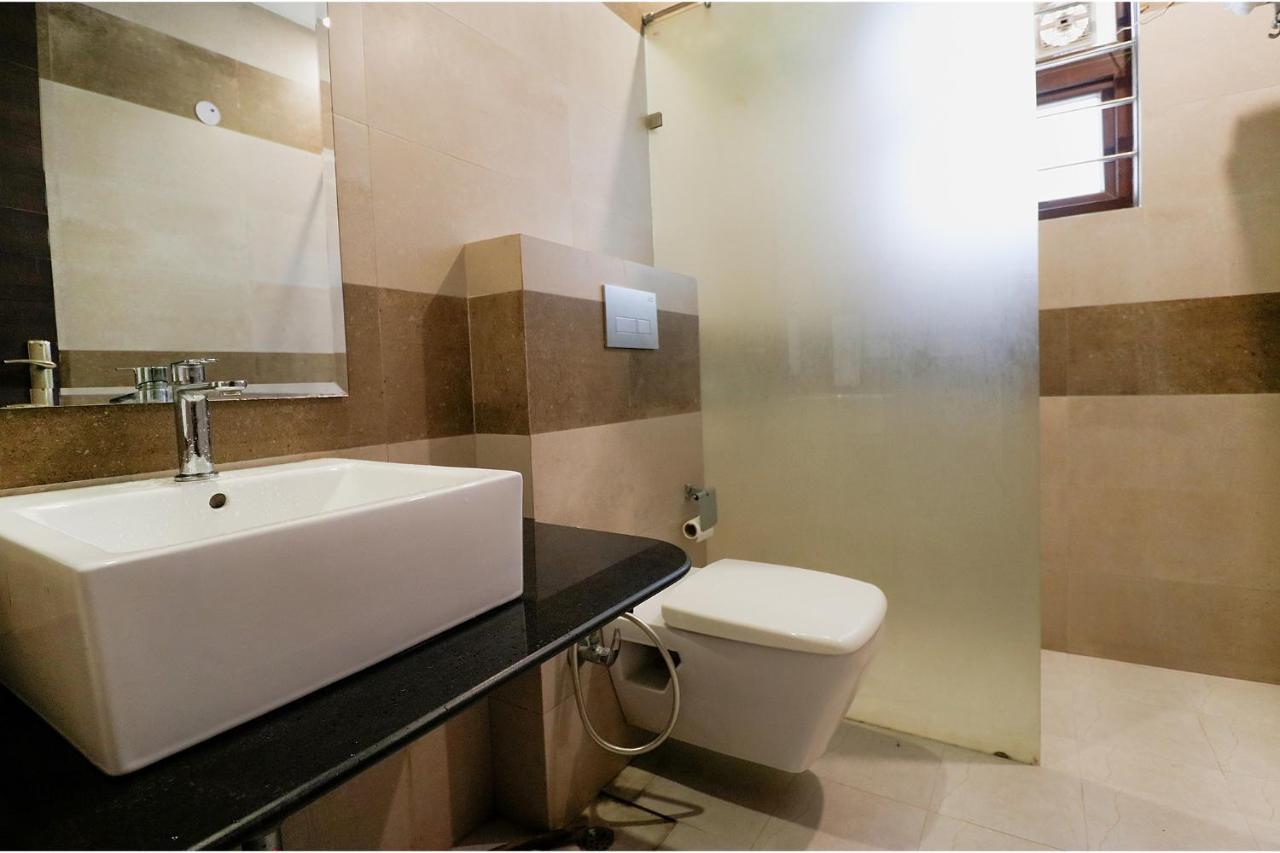 Fabhotel Oyster Villa Ґурґаон Екстер'єр фото