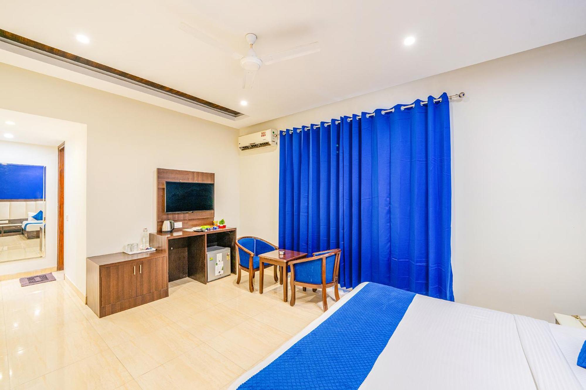 Fabhotel Oyster Villa Ґурґаон Екстер'єр фото